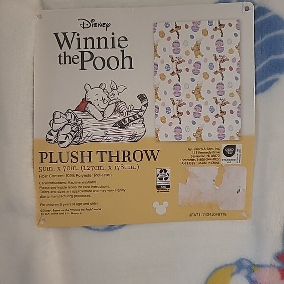 Disney 2025 Winnie The Pooh White Easter 50x70 Plush Blanket Cloud Throw New - Picture 3 of 6
